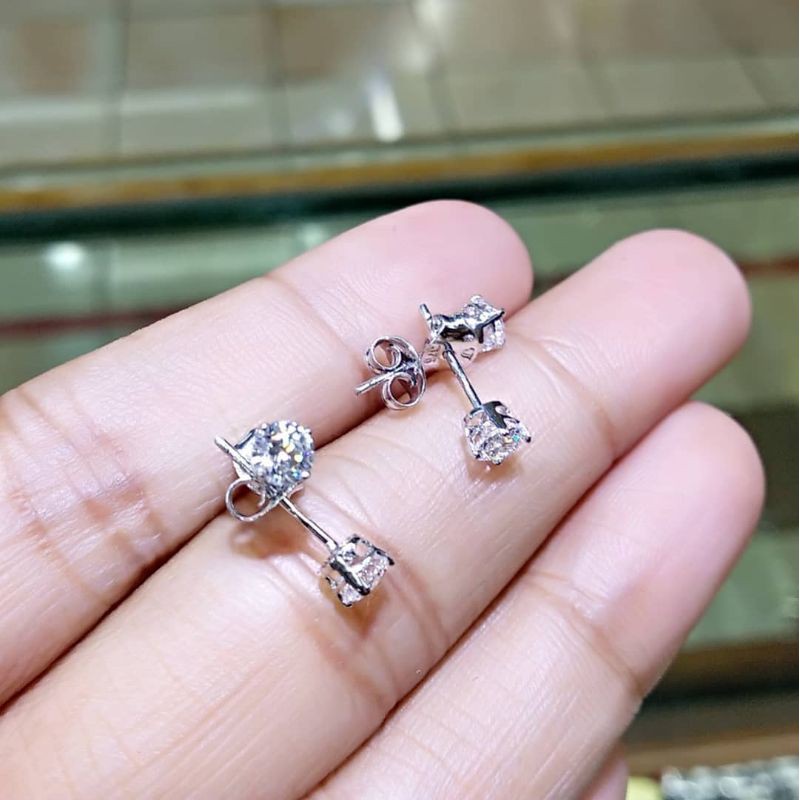 Anting Titanium Wanita Anti Karat Dan Tidak Gatal Saat Digunakan