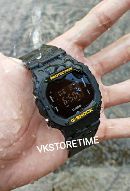 TERVIRAL!!! Jam Tangan Casio Gshock Water Resist Berenang Mandi Hujan - Hitam list Gold