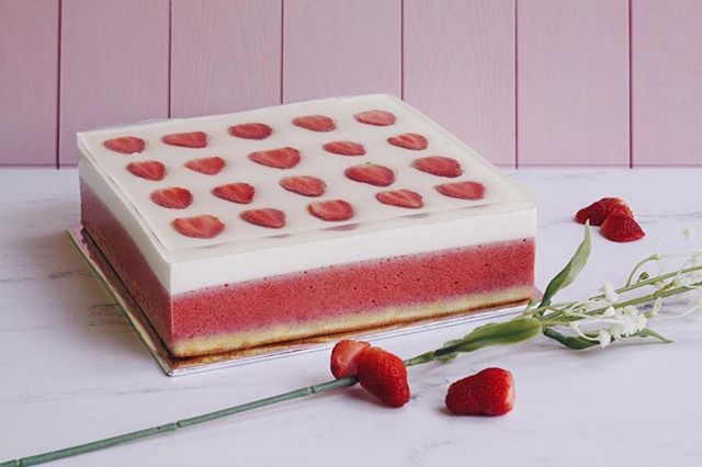 

Puding Cake Strawberry