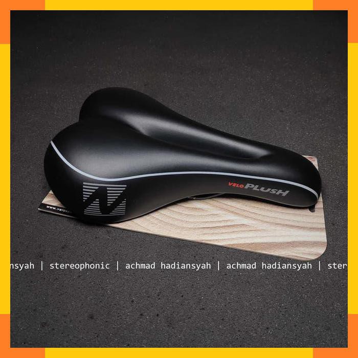 Saddle Sepeda Lipat Saddle Lebar Tebal Empuk Saddle MTB VELO Plush3134