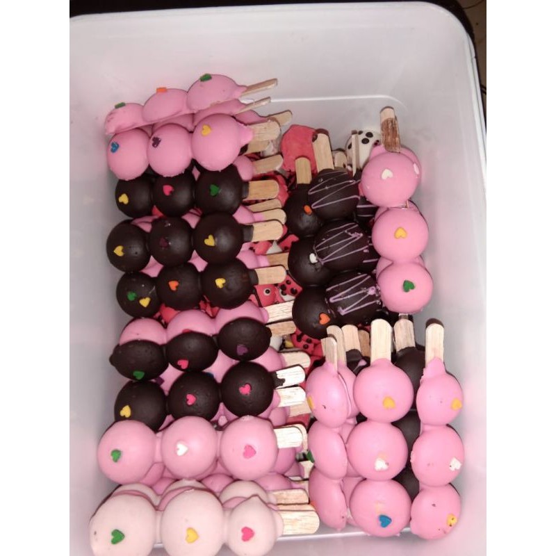 

kue lebaran coklat karaker kue kering kue unik eggdrops stik coklat murah jajan camilan hari raya