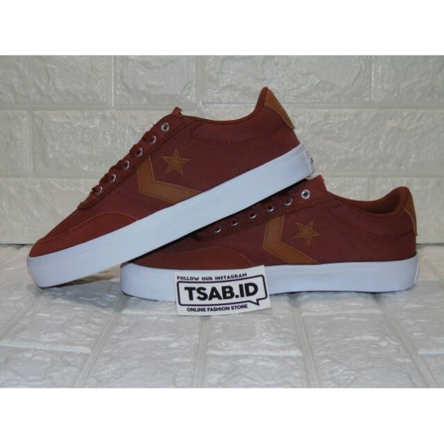 Converse courtlandt original