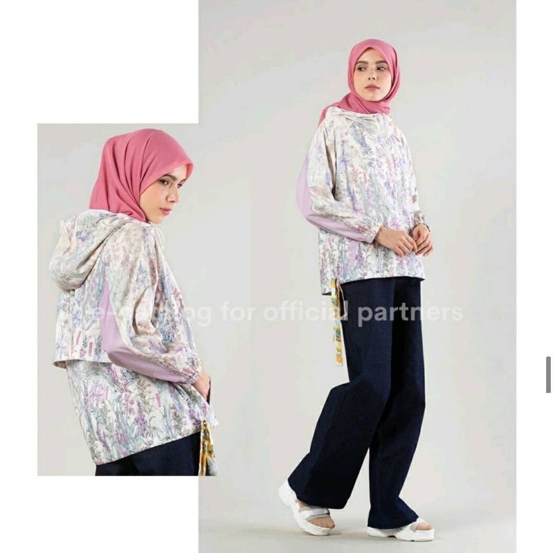 Colla Jaket by Ria Miranda