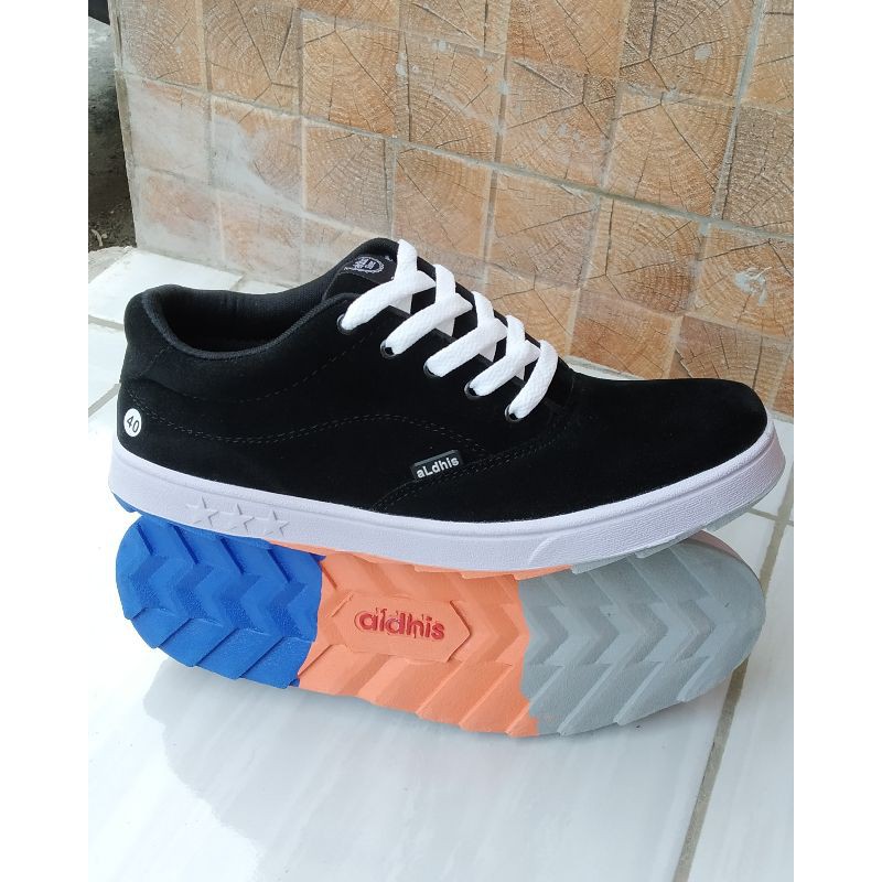 Sepatu Pria Casual Sneakers Cowok Original Kets Kasual Murah Buat Gaya Aldhis SG10 Hitam Black