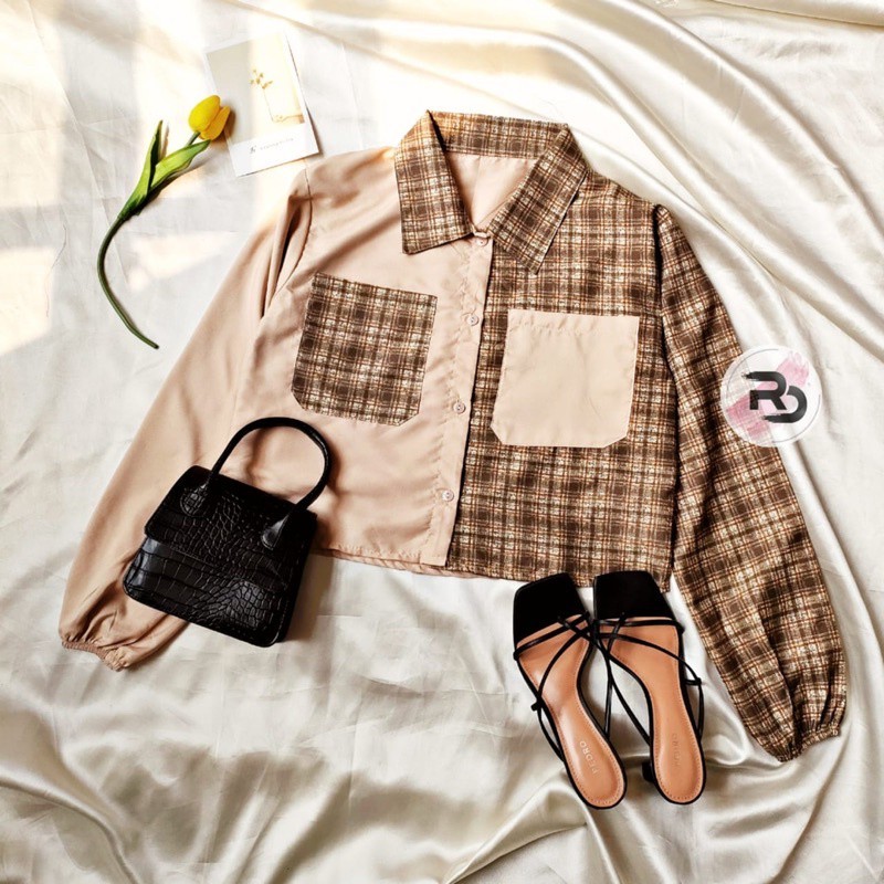MIKA CROP TOP BLOUSE / KEMEJA WANITA / KEMEJA CROP WANITA TARTAN /KEMEJA TWO TONE KOTAK / BLOUSE KEKINIAN-COKLAT