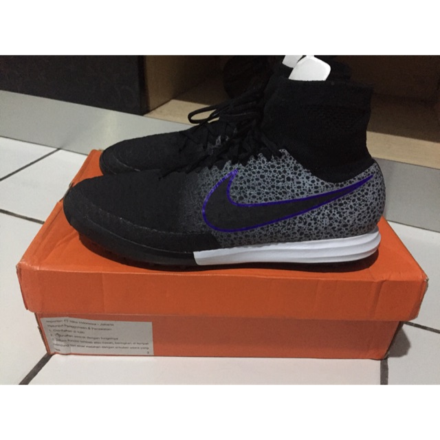 Nike Magistax Proximo TF Size 43