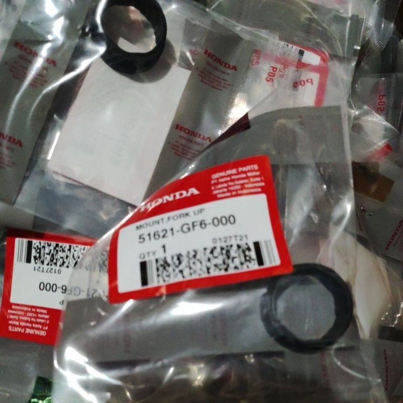 KARET KUPINGAN MOUNT FORK SEIN PANGKON LAMPU DEPAN HONDA WIN ORIGINAL (HARGA UNTUK 1PCS)