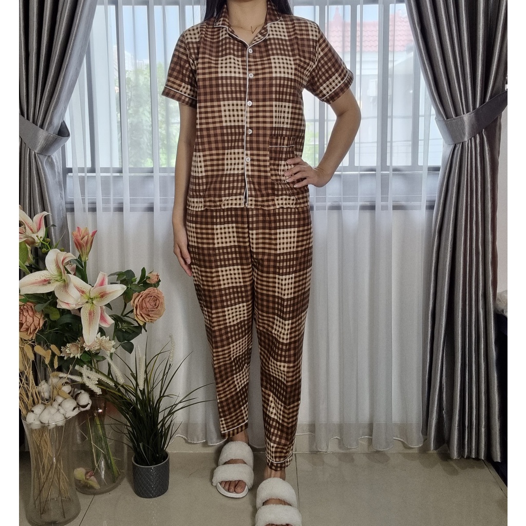 VIBELLECP - CP Vibelle shop grosir baju tidur piyama karakter fashion murah wanita-CP KOTAK CREAM