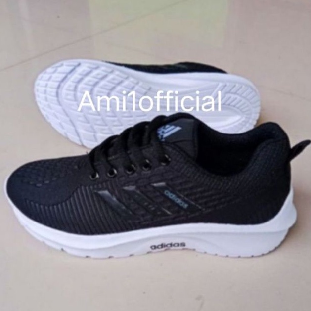 Sepatu Pria dan Wanita Sepatu Hitam.Sepatu Hitam Putih Sepatu sneakers