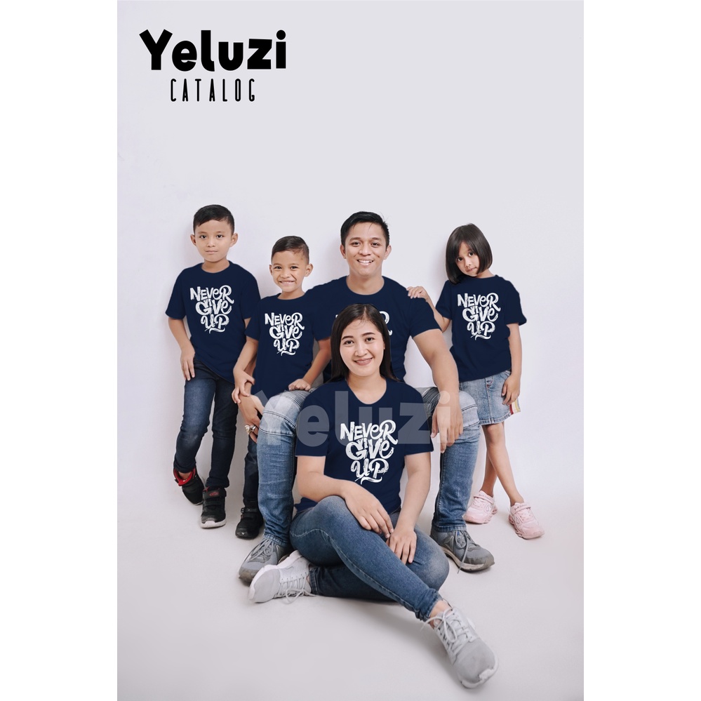 Baju Couple Keluarga Sarimbit Kaos Oblong dan Raglan Katun Combed 24s - NEVER GIVE UP - Navy Almond - YELUZI