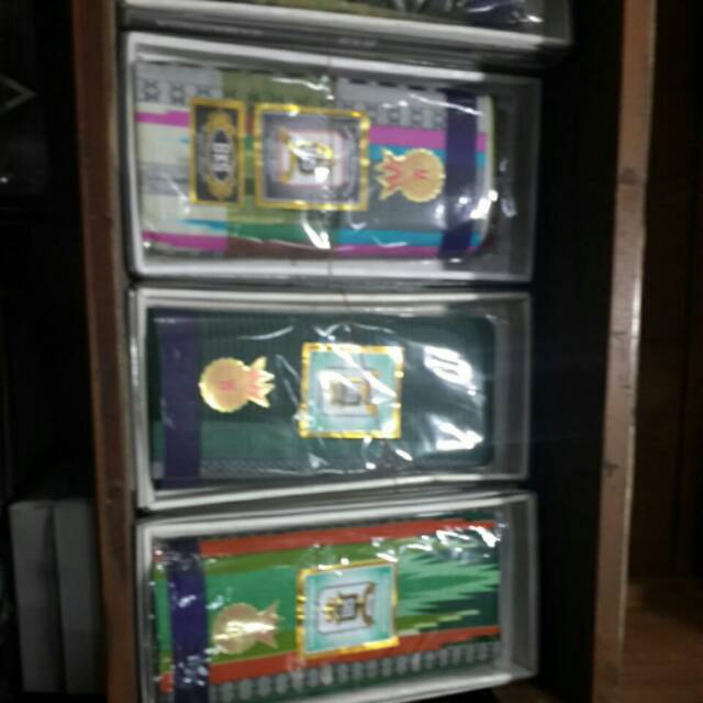Sarung merk bks