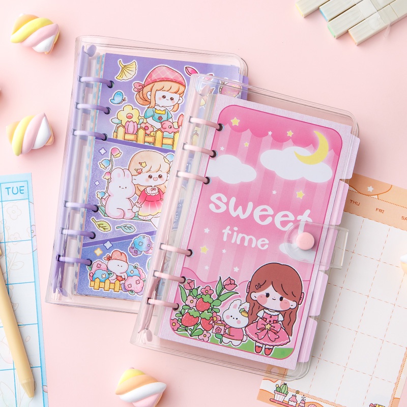 

Terlaris ✨ - 160 Lembar Buku Notebook / Catatan / Agenda Harian A6 Cover PVC Transparan Anti Air Motif Kartun3.1.23