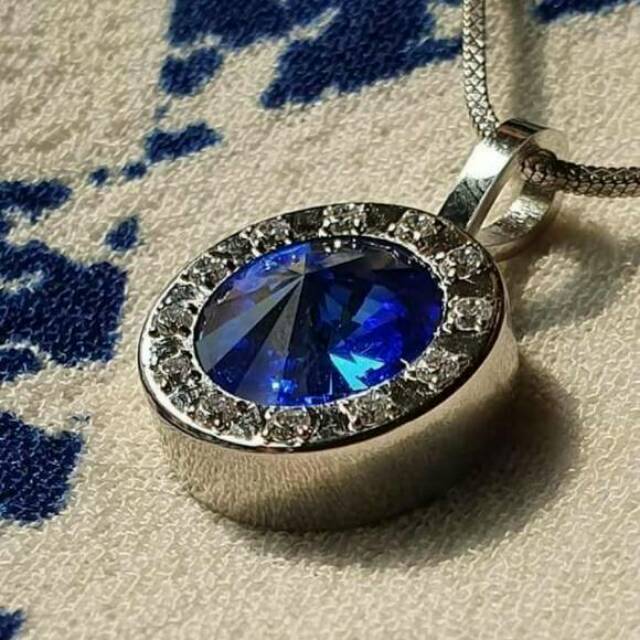 Kalung crystal swarovski blue sapphire usa