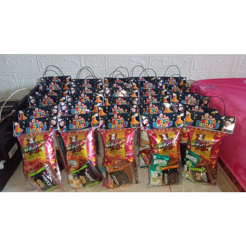 

Tas plastik ultah CUSTOM khajatan idul fitri THR dll desain suka suka