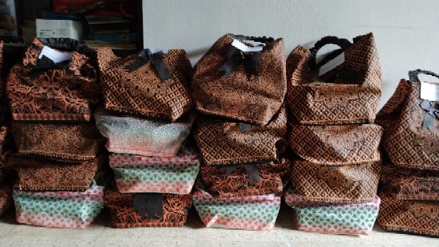 Tas Hajatan Batik 22