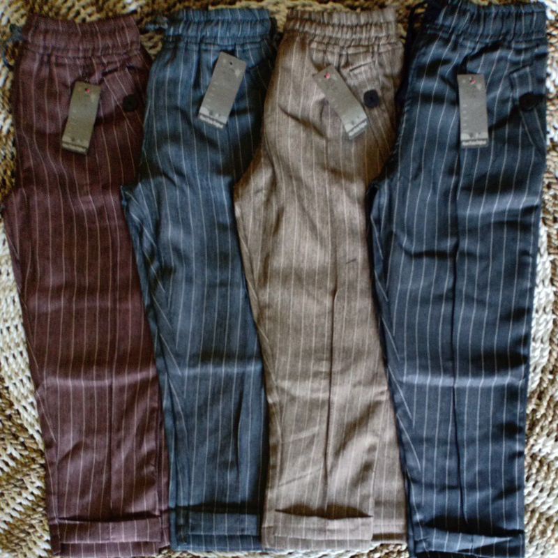 DM PANT SEMIWAL ANAK, SIZE 6-8,PERKiRAAN USIA 6-8 TAHUN,TERGANTUNG POSTUR  ANAK