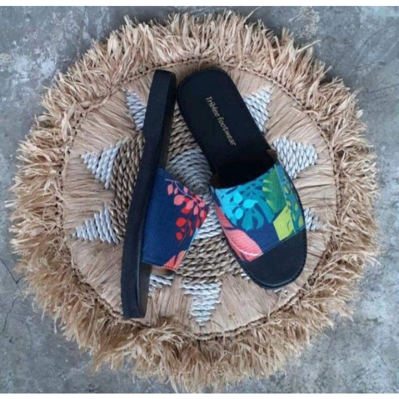 triblee footwear sandal flat