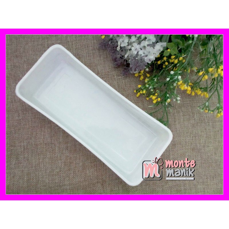 

Bahan Craft Wadah Manik-Manik Putih - BOX-09