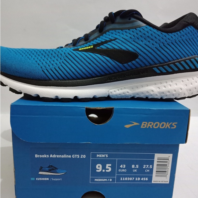 brooks gts tennis shoes