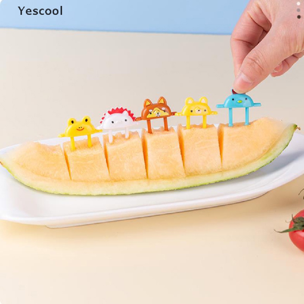 Yescool 6Pcs Garpu Buah / Dessert / Bento Desain Kartun Hewan Lucu