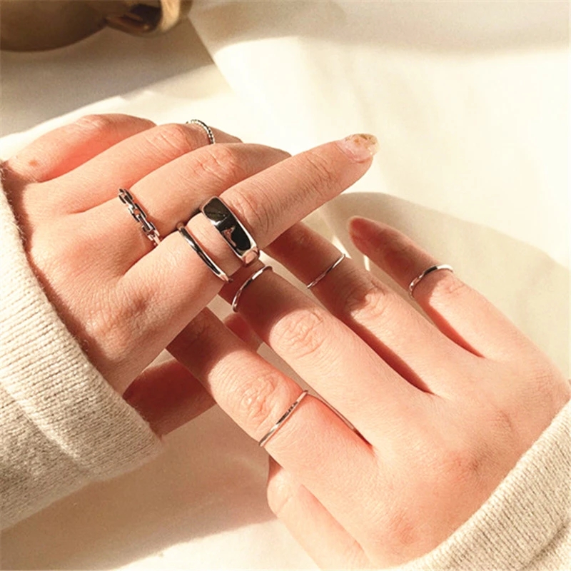 8pcs / Set Cincin Emas Adjustable Gaya Retro Korea Untuk Aksesoris Perhiasan