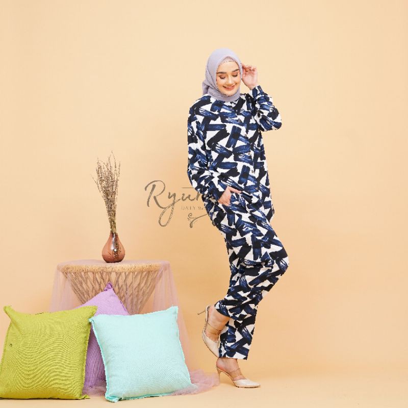 

ONE SET MULTIFUNGSI - WHITEBLUE