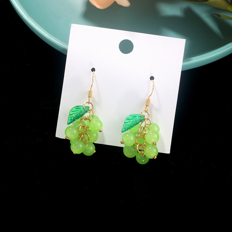 Anting Kait Desain Buah Anggur Warna Ungu Untuk Wanita