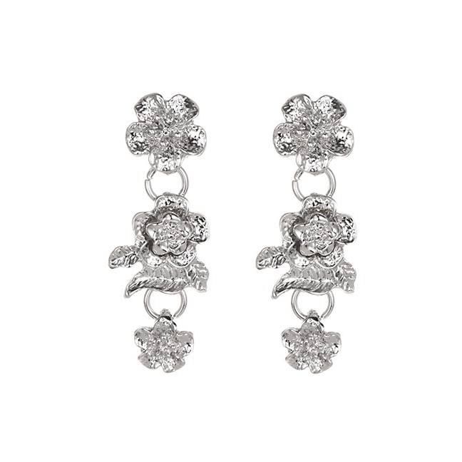 LRC Anting Tusuk Fashion Alloy Flower Earrings D09600