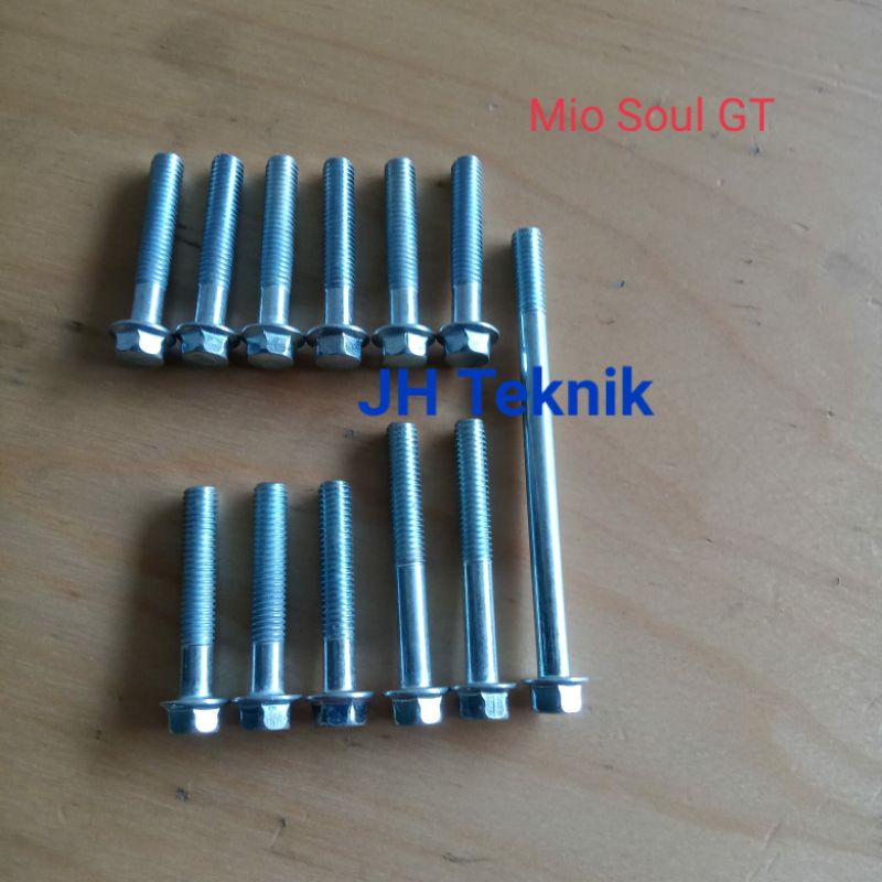 Baut Blok Mesin Kunci 8 MiO Soul GT