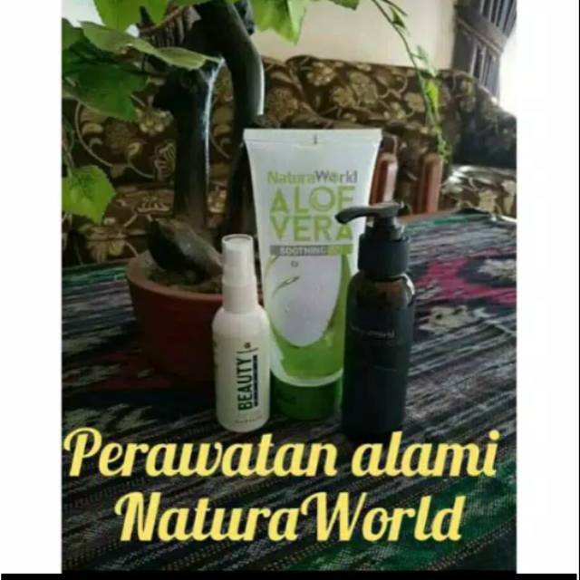 Paket Perawatan Wajah Natura World (Beauty Spray,Aloe Vera,Sabun Coklat)