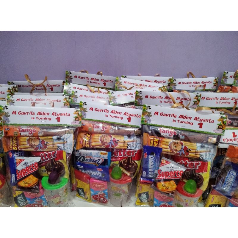 

bingkisan ulang tahun