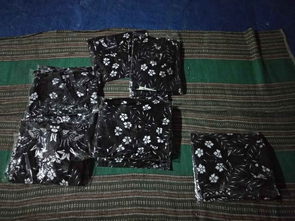 Maura Couple-sania Ruffle Batik Couple Keluarga Ori Ndoro Jowi Dnt Termurah Manuk Tarung Putih