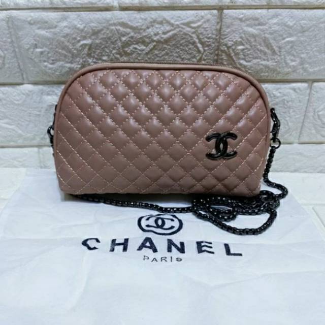 TAS SELEMPANG CHANEL