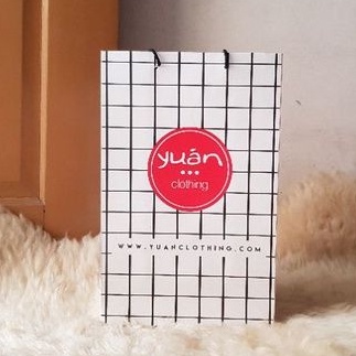

Paperbag YUAN - Clothing Branded 100%