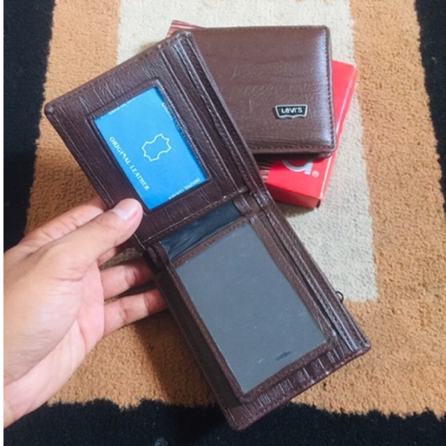 dompet keren berkualitas bahan kulit PU lokal mitif urat kayu logo gratis dus #dompet #dompetlipat #dompetpria #dompetcowok