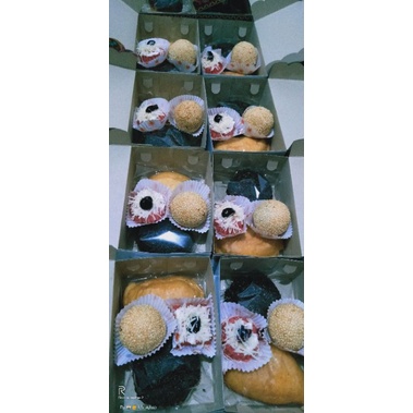 

SNACK BOX ISI 4 KUE