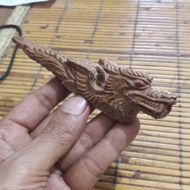 Once  pipa  kayu stigi  ukir naga bergola