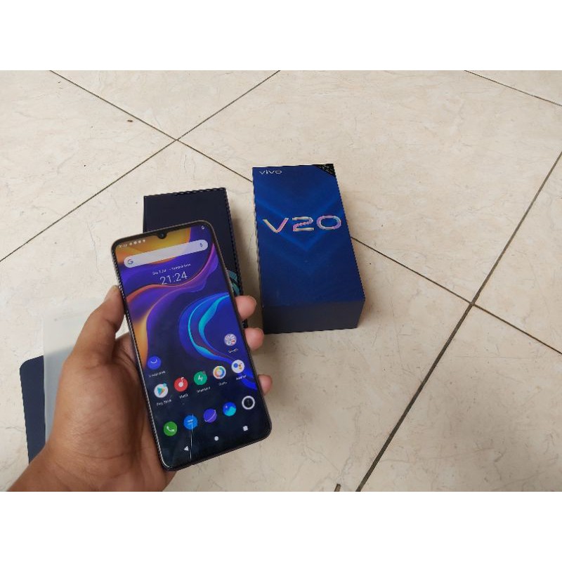 vivo v20. ram 8/128gb.