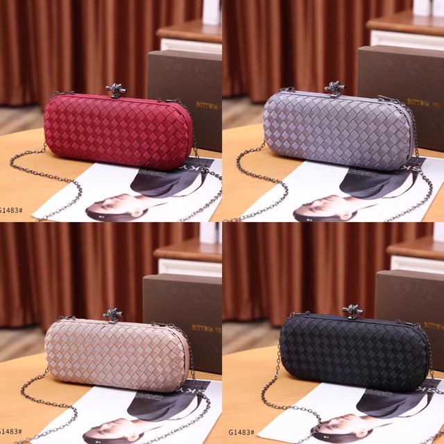 A.Bottega Veneta Knot Evening Clutch #G1483