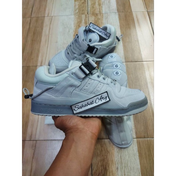 Sepatu Forum Low Bad Bunny Grey