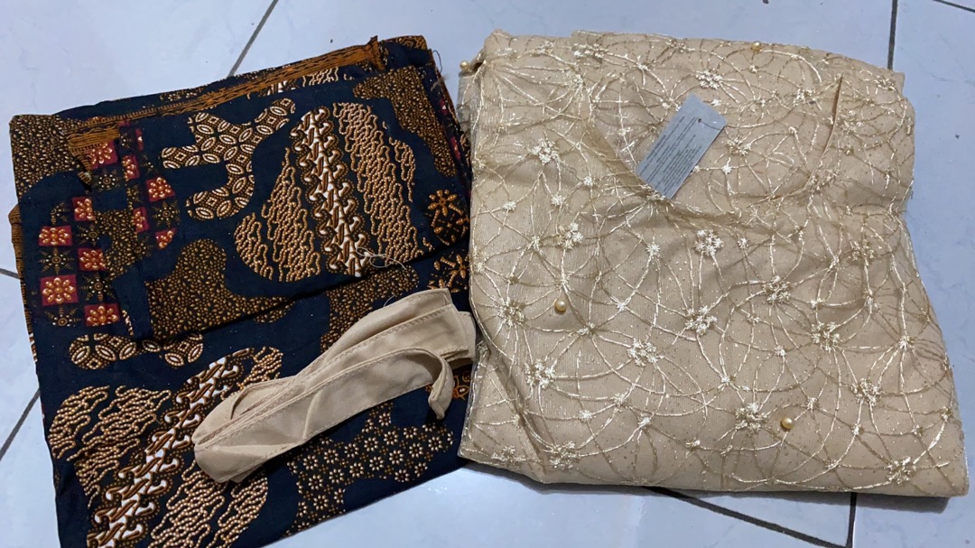 Couple Batik Terbaru 2021 Brukat Premium Sarimbit Batik Kebaya Batik Rnb Batik Couple Keluarga