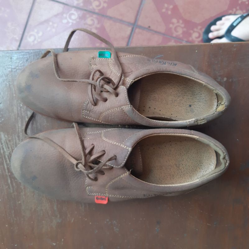 [SECOND] KICKERS ORIGINAL UK 35