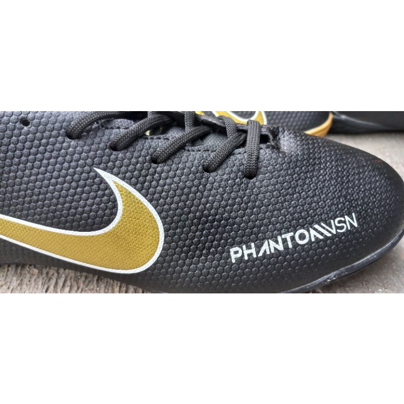 sepatu futsal Nike Phantom Magista x