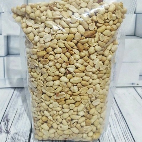 

KACANG KUPAS MENTAH KACANG TANAH ukuran 71 RENYAH GURIH