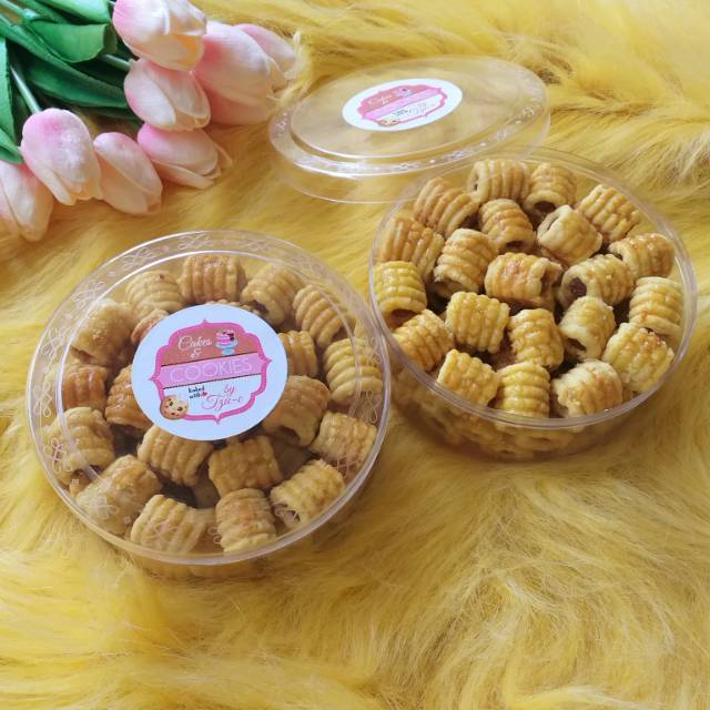 

KUE LEBARAN PREMIUM NASTAR ROLL CLASIC WIJSMAN