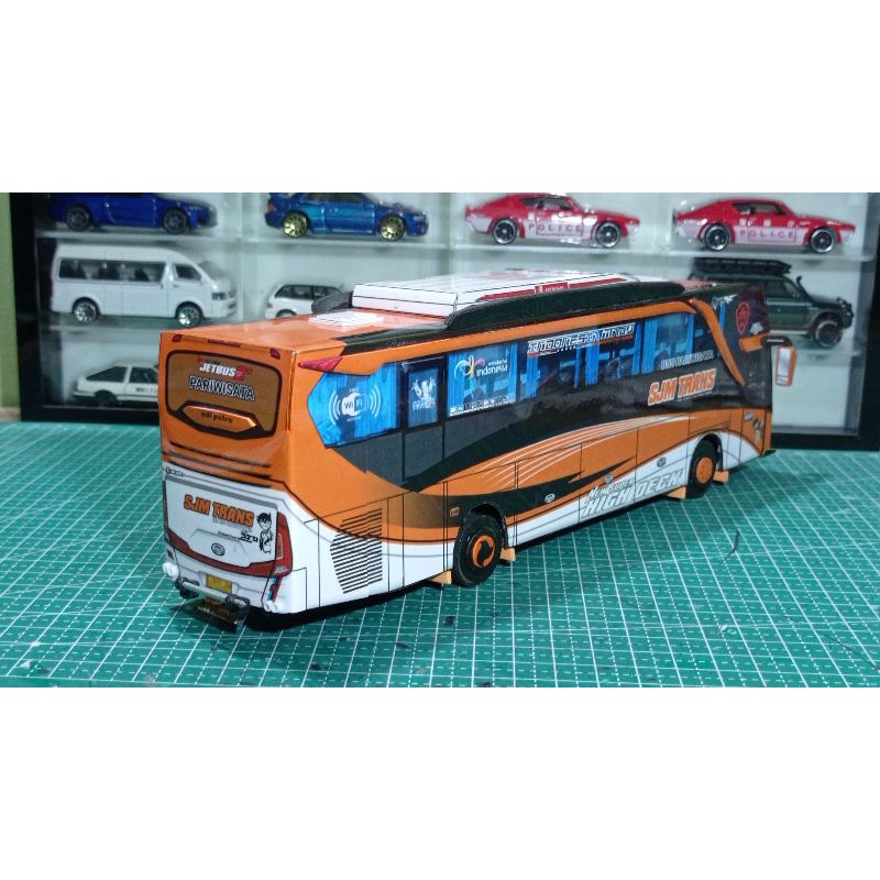 Miniatur Bus Papercraft Bus SJM Trans Detective Conan Scala 50