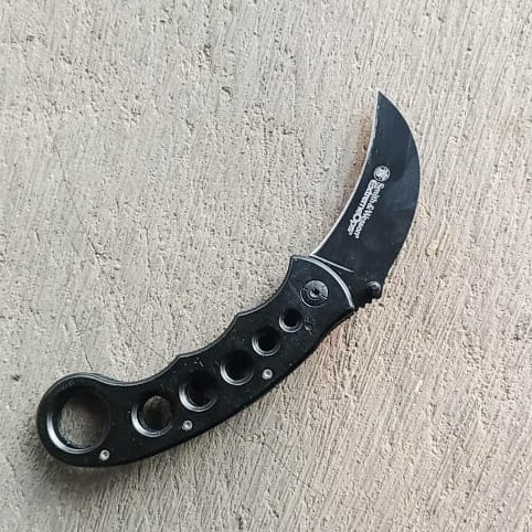 Karambit Lipat