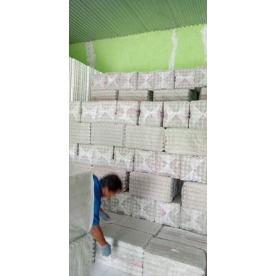Grosir egg tray/rak telor/tatakan telur karton ayam