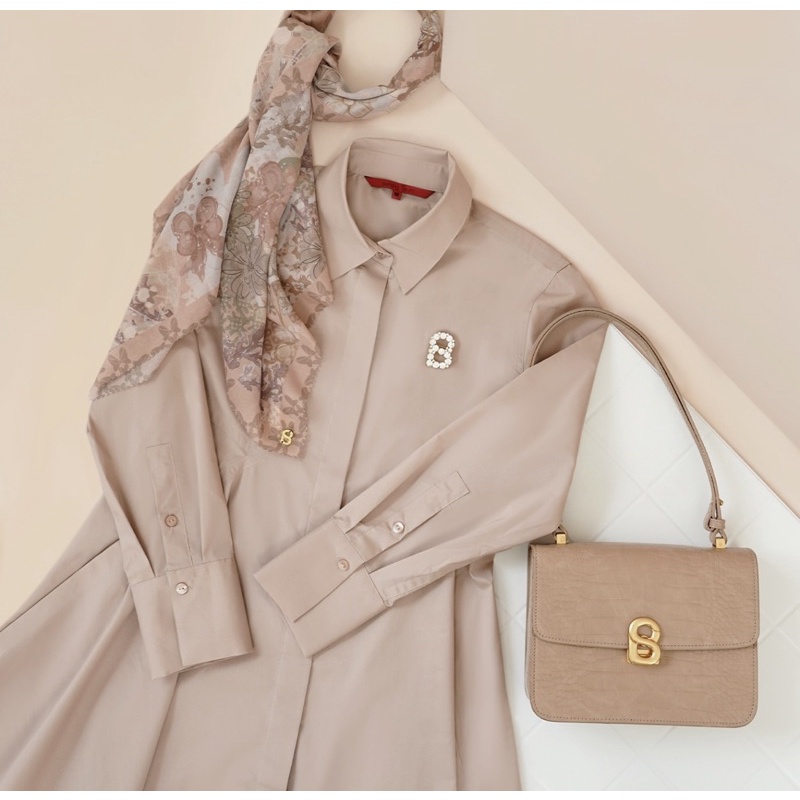 PRELOVED KYLIE SHIRT SZ S BENANG JARUM