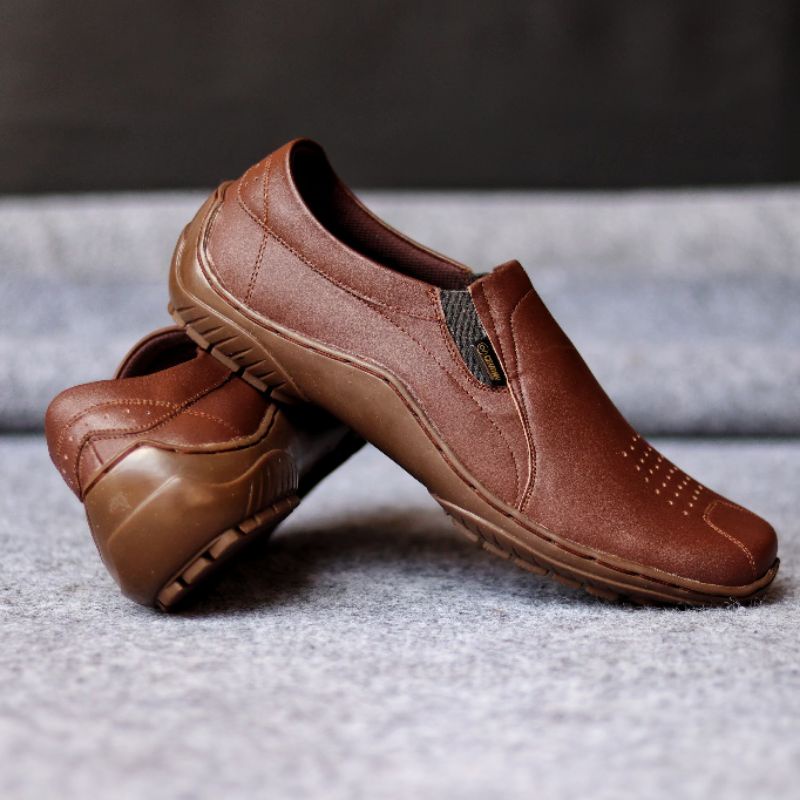 BADIL Sepatu Slip On Casual Pria Kulit Asli Slop Formal Santai Kerja Kuliah Kondangan